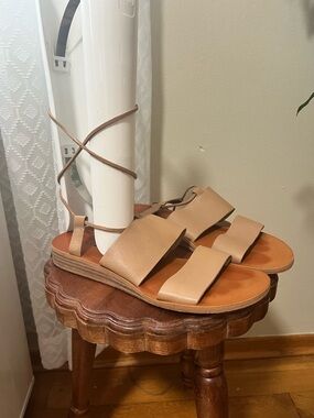 Lucky Brand Tan Leather Double-Strap Sandals